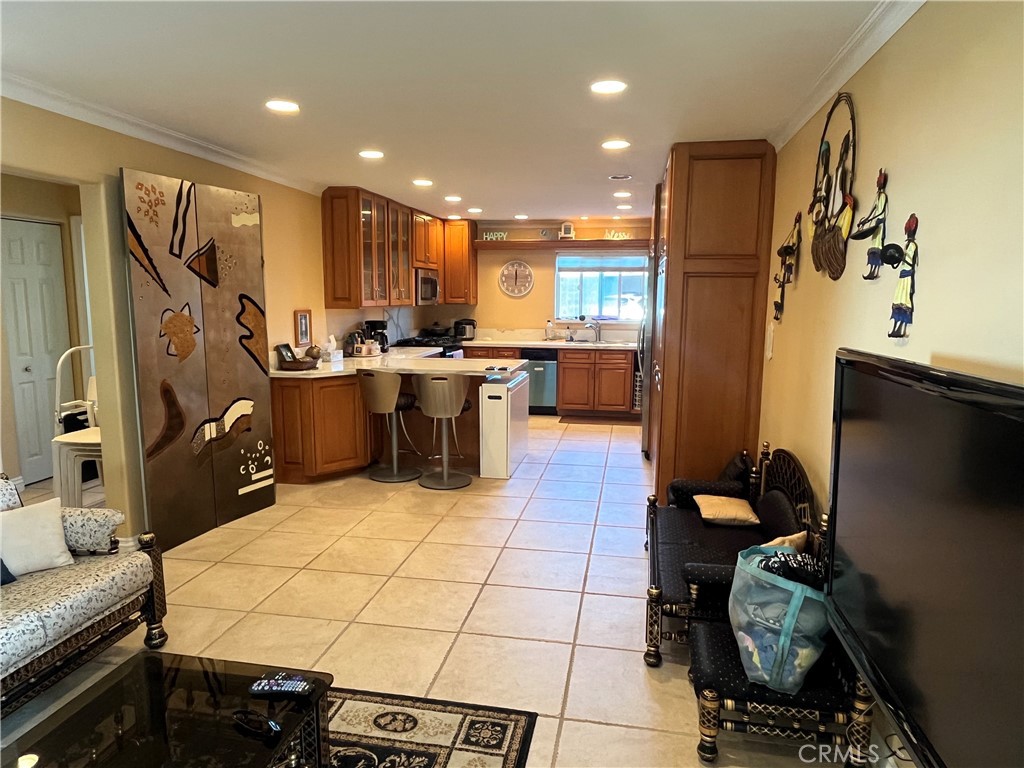 MLS #OC25248527 image #5