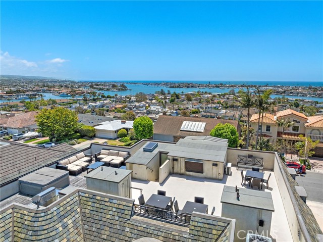 Detail Gallery Image 74 of 75 For 530 Kings Rd, Newport Beach,  CA 92663 - 5 Beds | 4/3 Baths