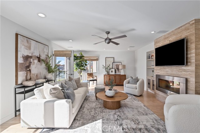 2540 Manhattan Avenue, Hermosa Beach CA: https://media.crmls.org/medias/9894f0ed-9144-47a7-b5b1-1cb694546923.jpg