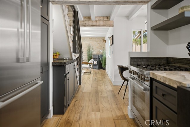 Detail Gallery Image 31 of 71 For 827 Penninsula, Big Bear Lake,  CA 92315 - 3 Beds | 2 Baths