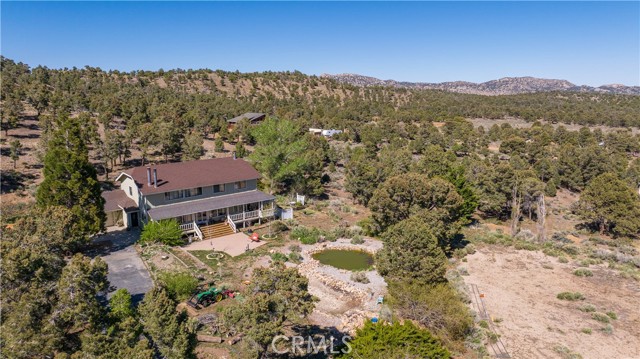 Detail Gallery Image 3 of 43 For 1131 Kickapoo Ct, Big Bear City,  CA 92314 - 3 Beds | 3/1 Baths