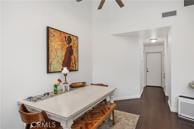 42065 Kaffirboom Court, Temecula CA: https://media.crmls.org/medias/9895b853-13ac-4501-b16d-23ae5731ac1f.jpg