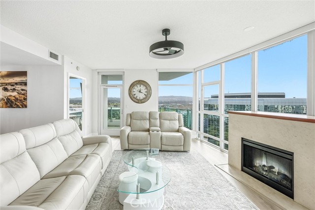 Detail Gallery Image 18 of 38 For 3131 Michelson Dr #1504,  Irvine,  CA 92612 - 3 Beds | 2/1 Baths