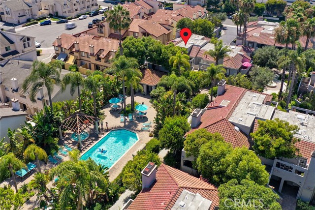 4752 Tiara Drive, Huntington Beach CA: https://media.crmls.org/medias/9895fc9e-f26a-4a79-b46c-625f7663023a.jpg