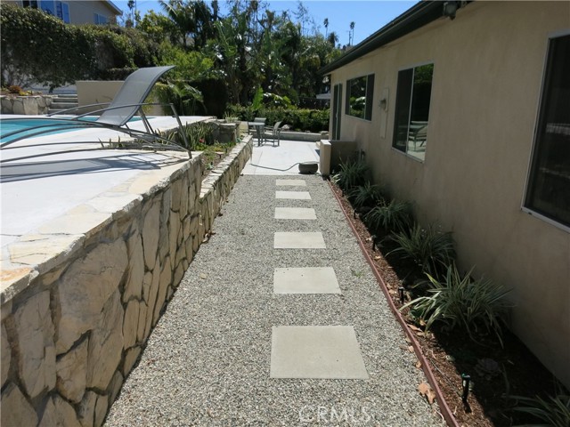 Detail Gallery Image 11 of 21 For 253 Vista Del Parque, Torrance,  CA 90277 - 5 Beds | 3 Baths