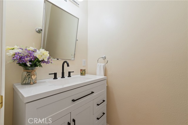 Detail Gallery Image 28 of 37 For 2290 Warwick Ave, Fresno,  CA 93720 - 4 Beds | 3 Baths