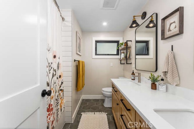 3650 Claremore Avenue, Long Beach CA: https://media.crmls.org/medias/989907b6-70ba-446f-ad9c-1f72b8c885e9.jpg