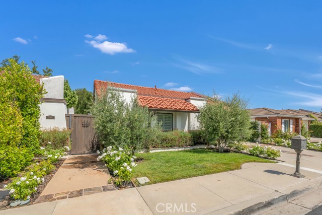 2369 Topsail Circle photo 2