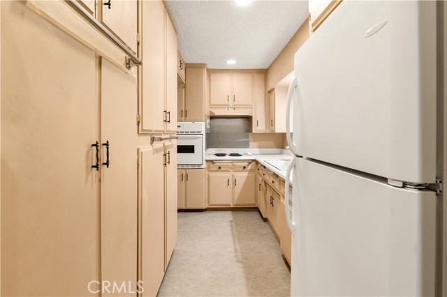 332 E 7th Street, San Jacinto CA: https://media.crmls.org/medias/98997ec3-7923-4dfa-9a14-ed7d0d01ffe6.jpg
