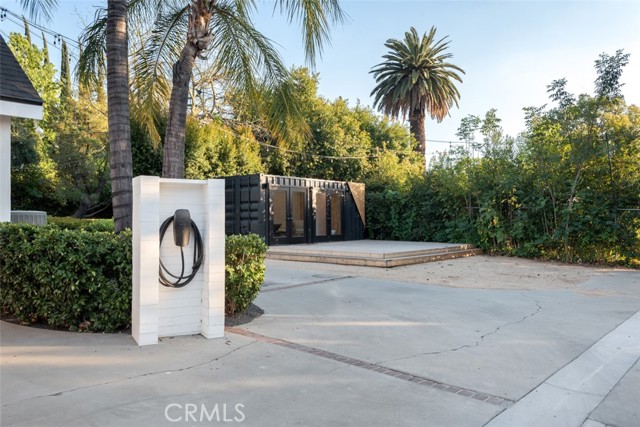 9899ed4d 04e7 4dc0 B7f9 10e879fac5b3