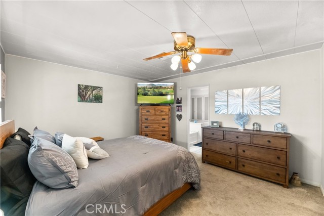 1735 Mango Way, Hemet CA: https://media.crmls.org/medias/9899f956-0bc0-4e92-a115-11b190b4a22a.jpg