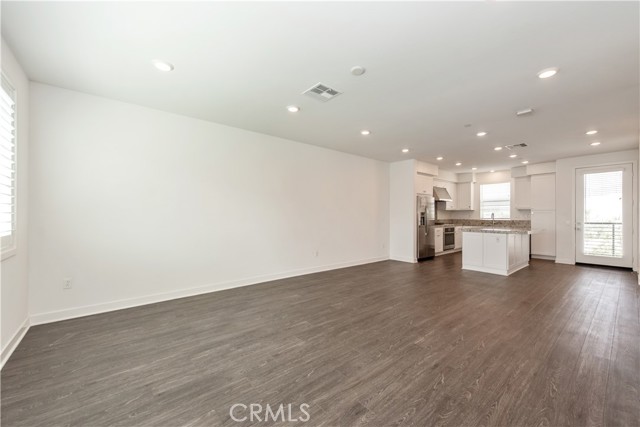 Detail Gallery Image 7 of 42 For 371 Bellver, Lake Forest,  CA 92630 - 3 Beds | 3/1 Baths