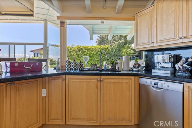 Detail Gallery Image 26 of 44 For 781 via Somonte, Palos Verdes Estates,  CA 90274 - 2 Beds | 3 Baths