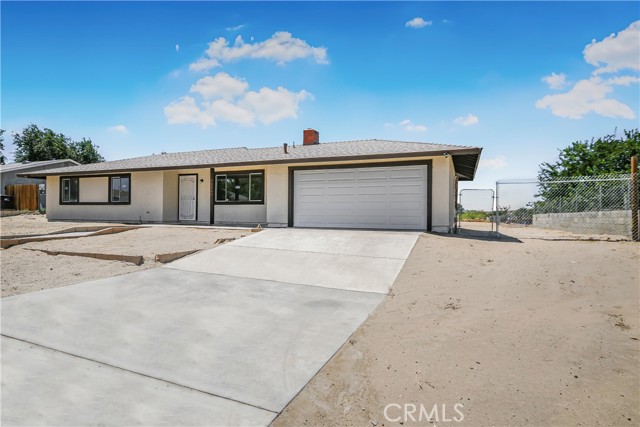 Detail Gallery Image 1 of 18 For 40545 154th St, Lancaster,  CA 93535 - 3 Beds | 2 Baths