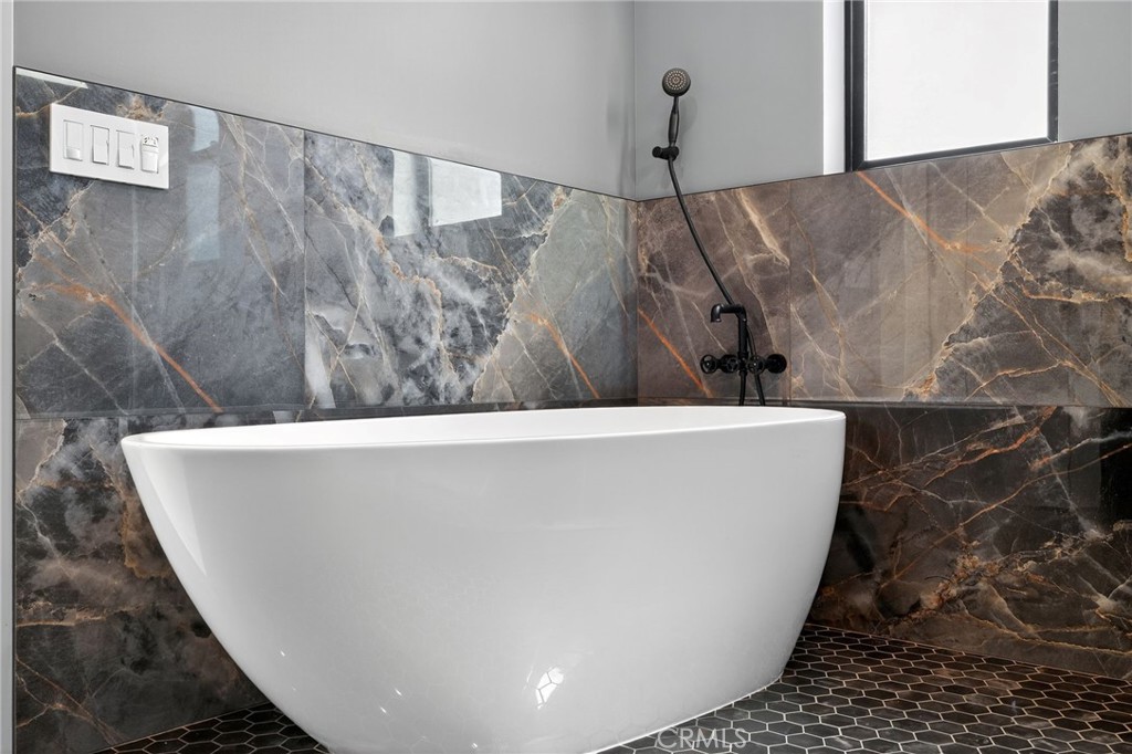 MLS #SR25239558 image #20