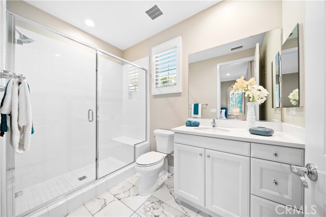 Detail Gallery Image 11 of 62 For 26 Lowland, Irvine,  CA 92602 - 5 Beds | 5/1 Baths