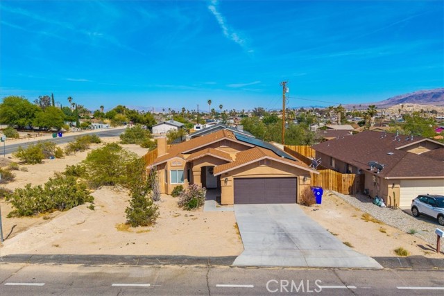 Detail Gallery Image 1 of 42 For 5947 Lupine Ave, Twentynine Palms,  CA 92277 - 4 Beds | 2 Baths
