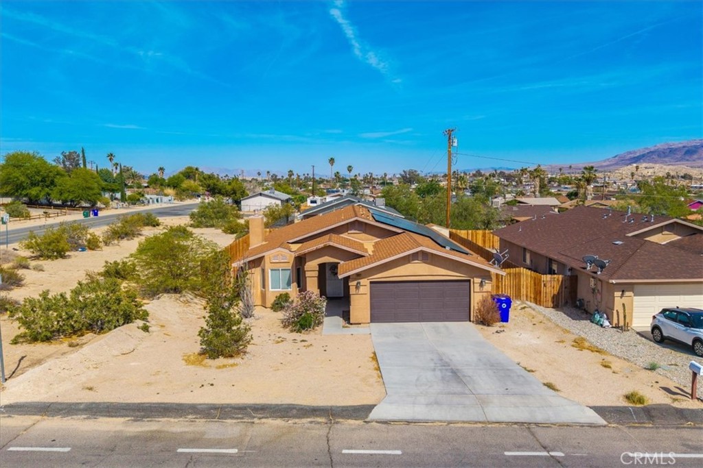 5947 Lupine Avenue