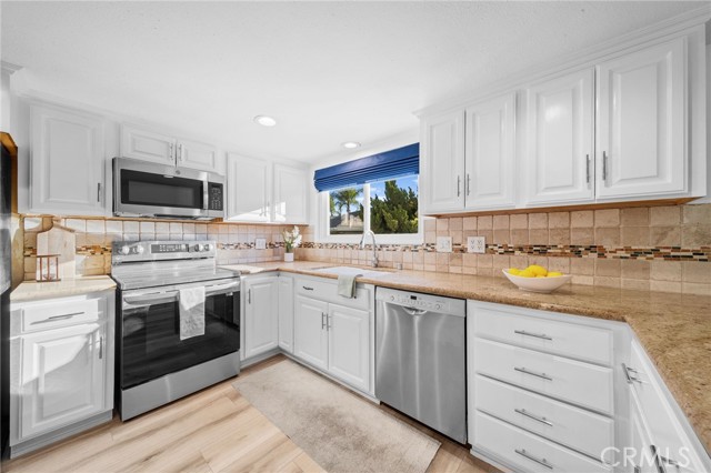 Detail Gallery Image 8 of 62 For 1325 Brenda Ct, Upland,  CA 91786 - 3 Beds | 2 Baths