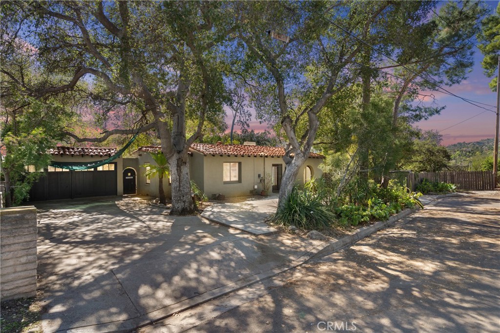 734 Via Arezzo Place Altadena img 3