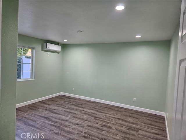 Detail Gallery Image 15 of 17 For 429 N Macneil St, San Fernando,  CA 91340 - 2 Beds | 1 Baths