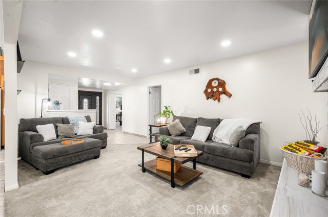 Detail Gallery Image 7 of 50 For 605 E Avenida De La Merced, Montebello,  CA 90640 - 4 Beds | 2 Baths