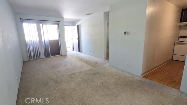 Detail Gallery Image 2 of 9 For 470 N Villa Ct #205,  Palm Springs,  CA 92262 - 1 Beds | 1 Baths