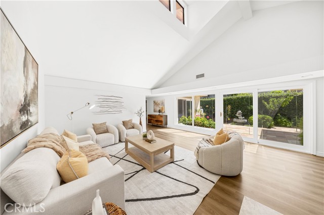 18701 Paseo Cortez, Irvine CA: https://media.crmls.org/medias/98a0de6d-70f9-45d9-bebe-348451adb3ed.jpg