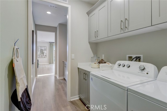 30973 Avenida Ramblas, Highland CA: https://media.crmls.org/medias/98a13af3-ff52-4e22-ace0-ed998697f1c0.jpg