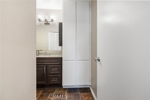 Detail Gallery Image 14 of 20 For 12563 Bradley Ave #13,  Sylmar,  CA 91342 - 1 Beds | 1 Baths