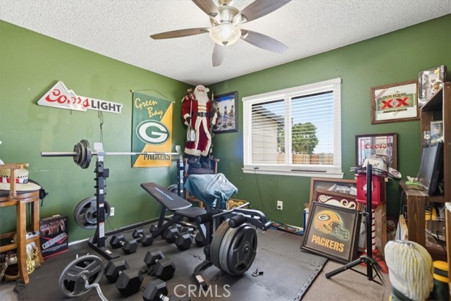 15235 Newmont, Lancaster CA: https://media.crmls.org/medias/98a26e21-825d-4b96-aa28-7c03f82e9d99.jpg