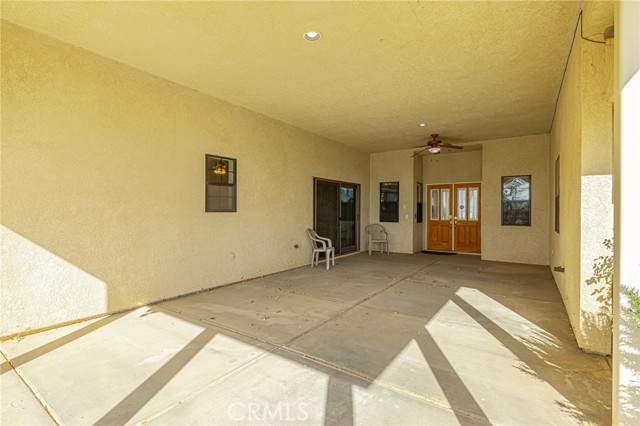 Detail Gallery Image 4 of 56 For 2574 28th St, Rosamond,  CA 93560 - 3 Beds | 2 Baths