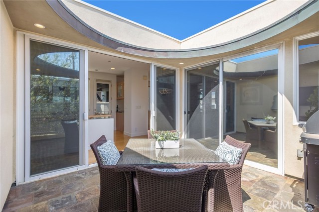 2303 Vista Drive, Manhattan Beach, California 90266, 4 Bedrooms Bedrooms, ,3 BathroomsBathrooms,Residential,For Sale,Vista,SB26092785