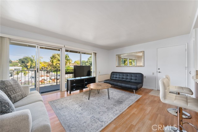 2338 Avenida Sevilla, Laguna Woods CA: https://media.crmls.org/medias/98a321f3-fa48-49dc-8213-afc71dfb11af.jpg
