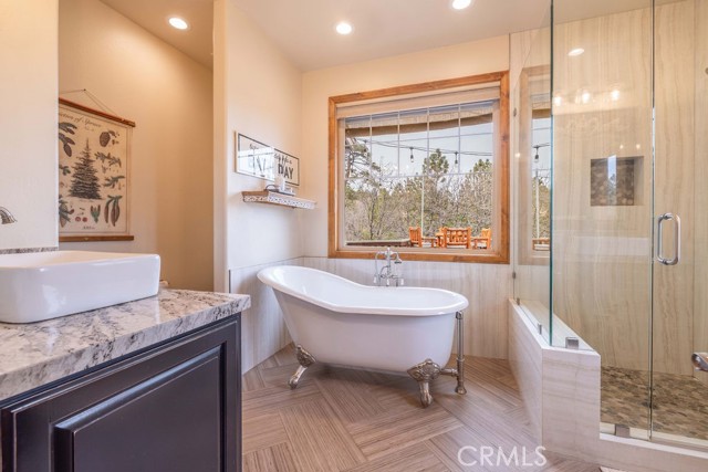 Detail Gallery Image 25 of 40 For 1629 Angels Camp, Big Bear Lake,  CA 92315 - 4 Beds | 3 Baths