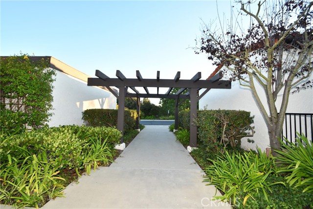 35 Sycamore Lane, Rolling Hills Estates, California 90274, 2 Bedrooms Bedrooms, ,1 BathroomBathrooms,Residential,Sold,Sycamore,PV22230588