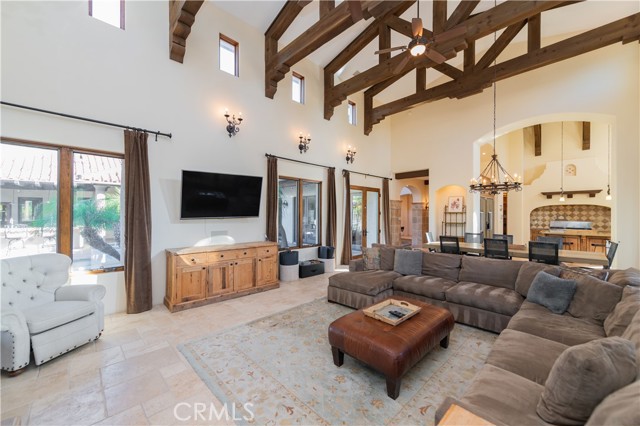 Detail Gallery Image 19 of 62 For 45240 Los Caballos Rd, Temecula,  CA 92592 - 5 Beds | 5/2 Baths