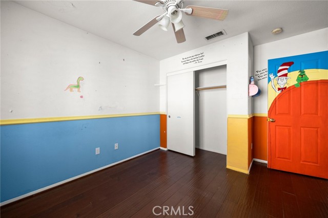 28335 Sycamore Drive, Saugus CA: https://media.crmls.org/medias/98a53acc-762f-487d-a84a-6d18f1b7bba1.jpg