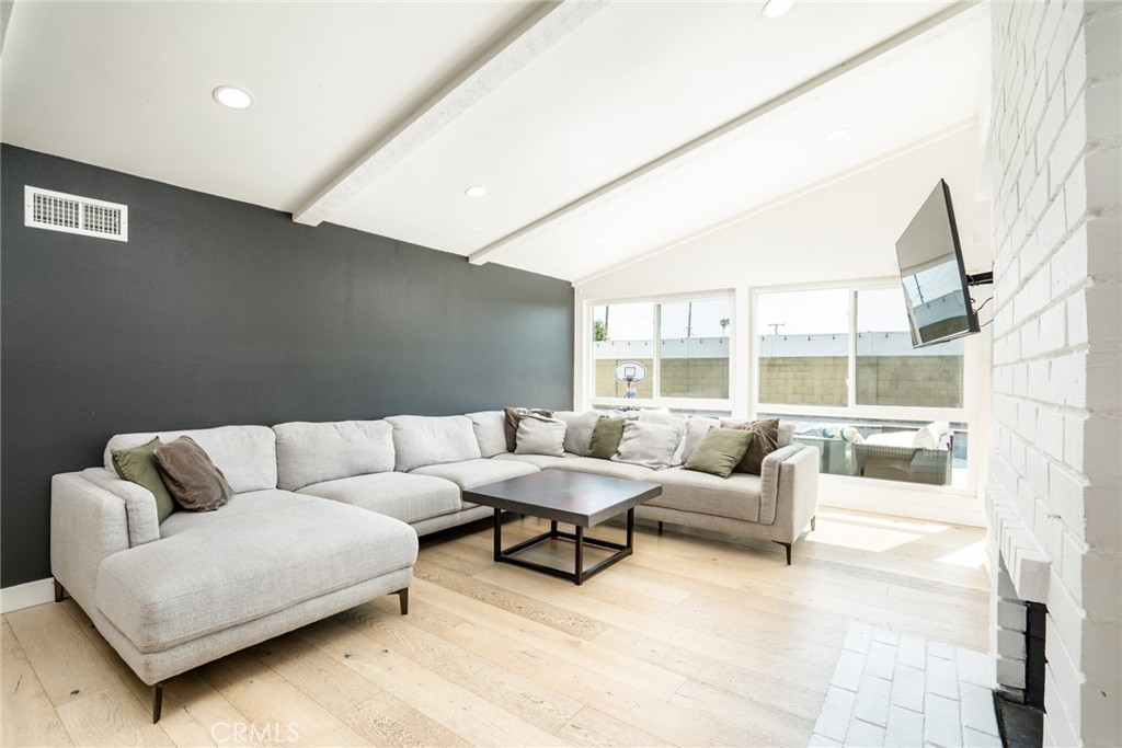 98a53d43 3278 43ed A6d2 Ae0ffacb6fcb