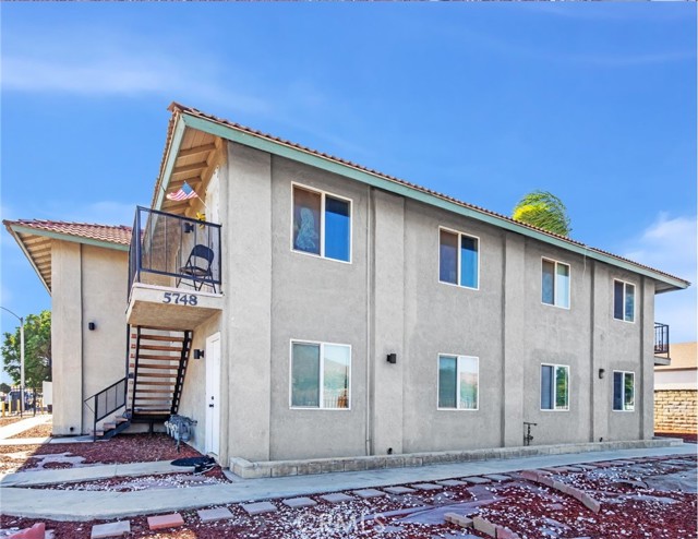 5748 Tilton Avenue, Jurupa Valley, California 92509, ,Commercial Sale,For Sale,5748 Tilton Avenue,CRCV24247904