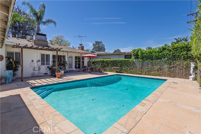 Detail Gallery Image 31 of 35 For 17101 Gault, Lake Balboa,  CA 91406 - 3 Beds | 2 Baths