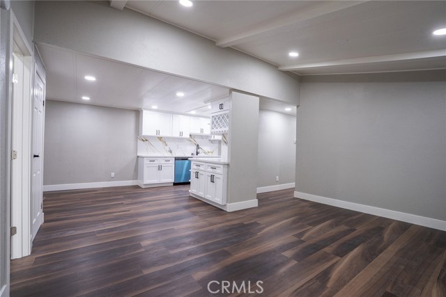 212 Las Brisas Circle, Pomona CA: https://media.crmls.org/medias/98a67d57-87cd-4812-86a1-e09f56ca4e35.jpg