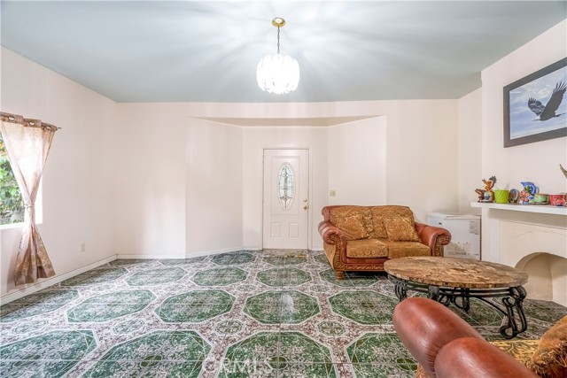 Detail Gallery Image 8 of 54 For 1340 1342 W 25th, Los Angeles,  CA 90007 - – Beds | – Baths