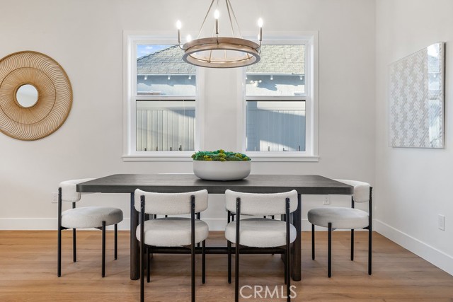 Detail Gallery Image 12 of 31 For 4831 Sancola, Toluca Lake,  CA 91601 - 4 Beds | 4 Baths