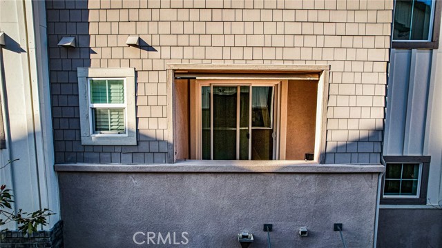 Detail Gallery Image 4 of 11 For 12195 Chorus Dr, Rancho Cucamonga,  CA 91739 - 2 Beds | 2/1 Baths