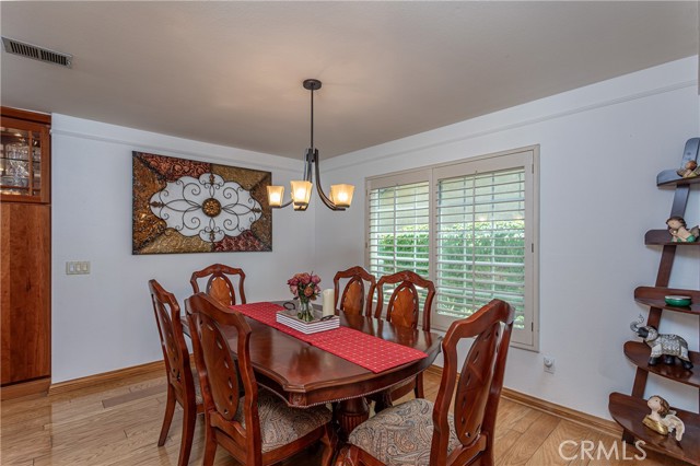 Detail Gallery Image 6 of 45 For 14048 Wagon Mound Rd, –,  CA 91342 - 5 Beds | 3 Baths