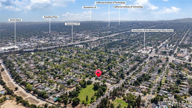 651 N Sunnyslope Avenue, Pasadena CA: https://media.crmls.org/medias/98a88ceb-02fc-40a7-89c4-784b640d832c.jpg