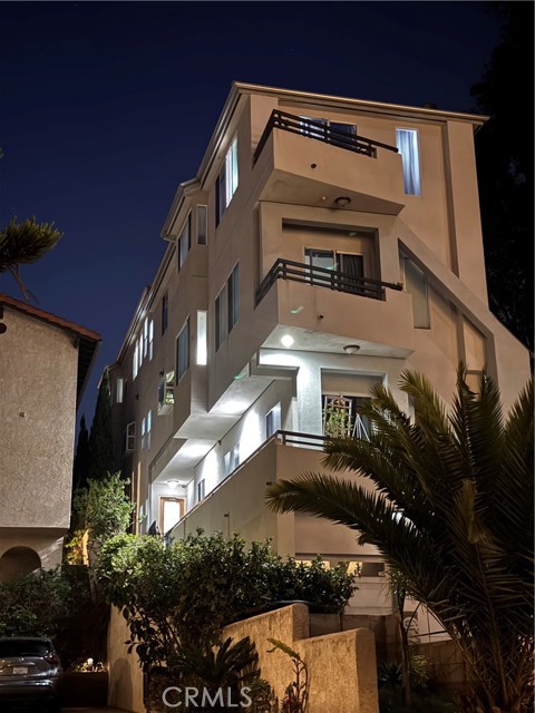 Detail Gallery Image 8 of 8 For 408 Avenida Santa Barbara #B,  San Clemente,  CA 92672 - 3 Beds | 5 Baths