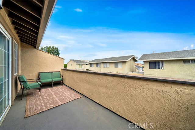 17601 Newland Street, Huntington Beach CA: https://media.crmls.org/medias/98aa1bb5-2b12-4573-8611-69b42f411793.jpg