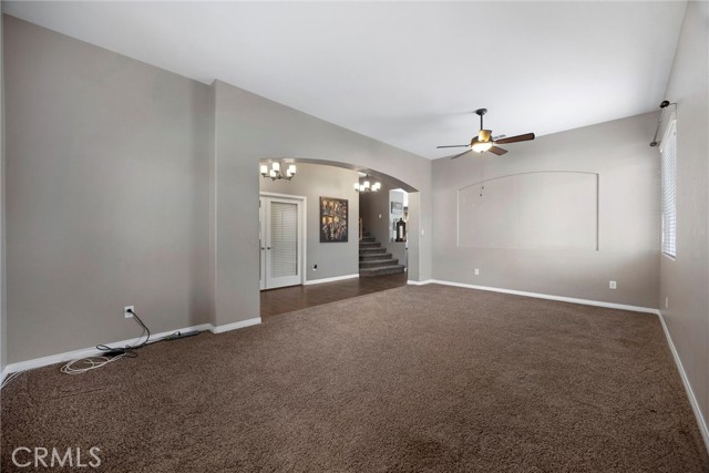 Detail Gallery Image 20 of 67 For 12809 Trafalgar Square, Bakersfield,  CA 93312 - 5 Beds | 3 Baths